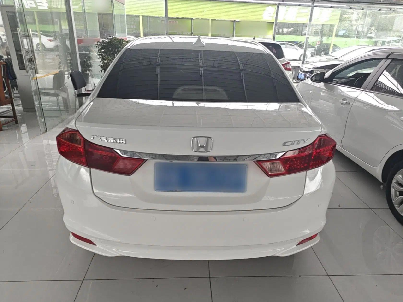 Honda City 2017 1.5L CVT Elite Edition — миниатюра 5