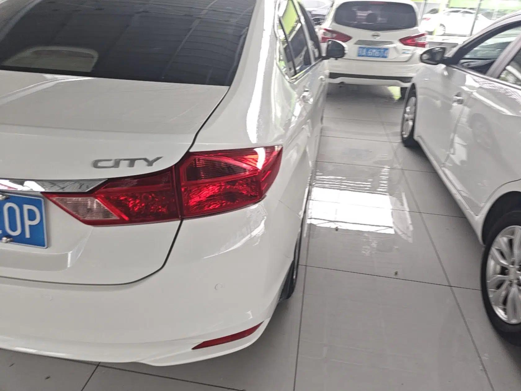 Honda City 2017 1.5L CVT Elite Edition — миниатюра 7
