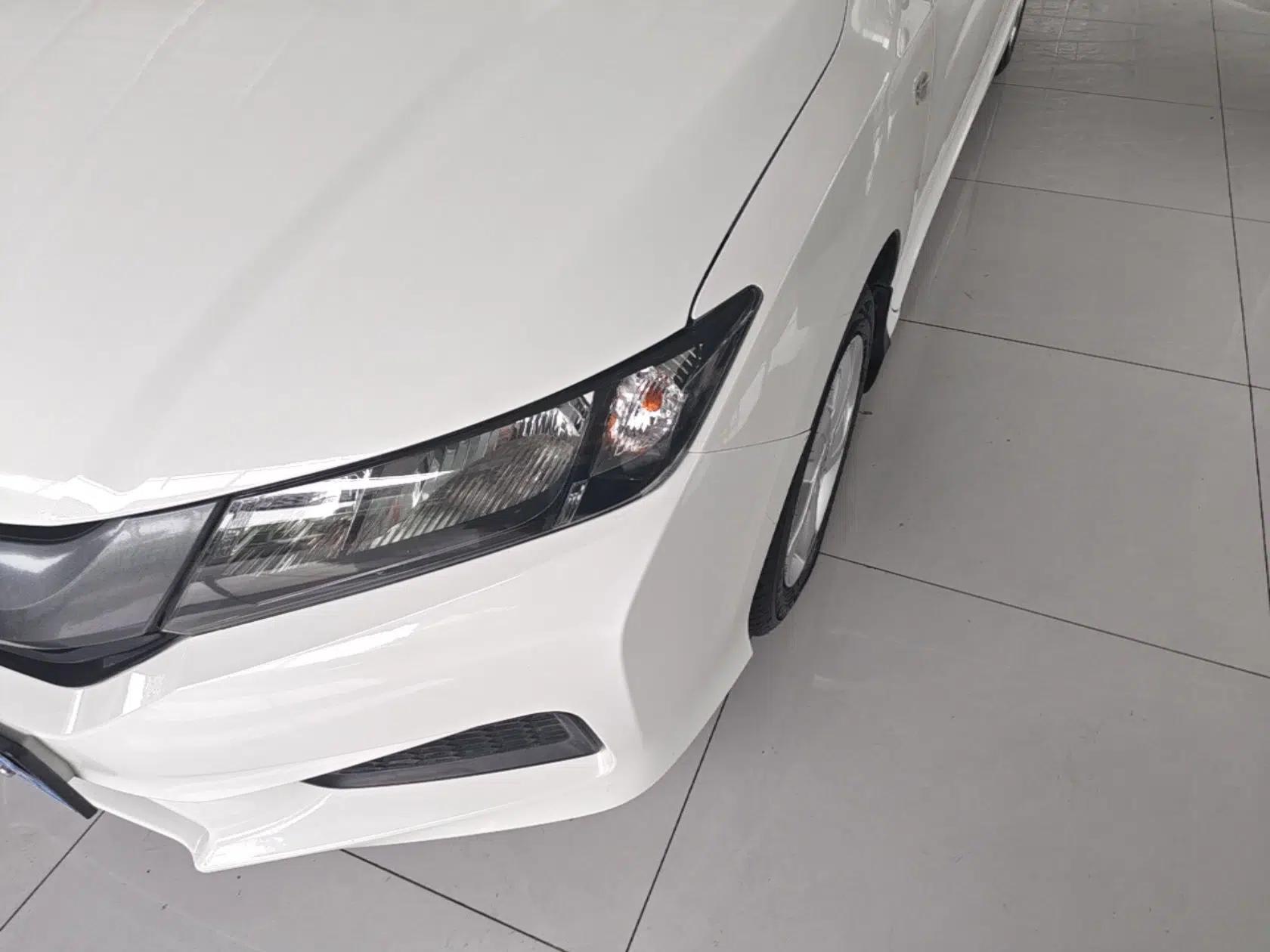 Honda City 2017 1.5L CVT Elite Edition — миниатюра 9
