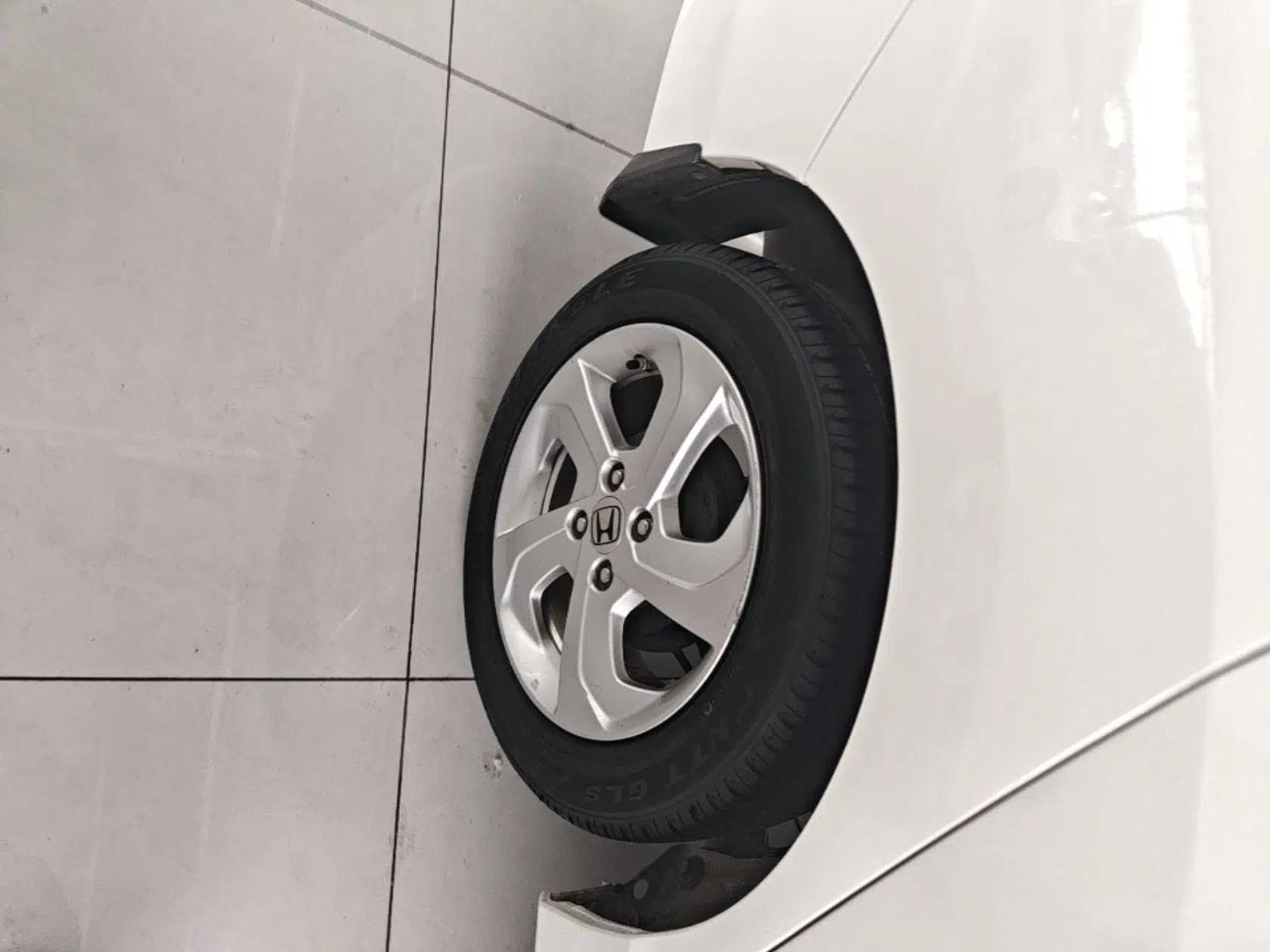 Honda City 2017 1.5L CVT Elite Edition — миниатюра 10