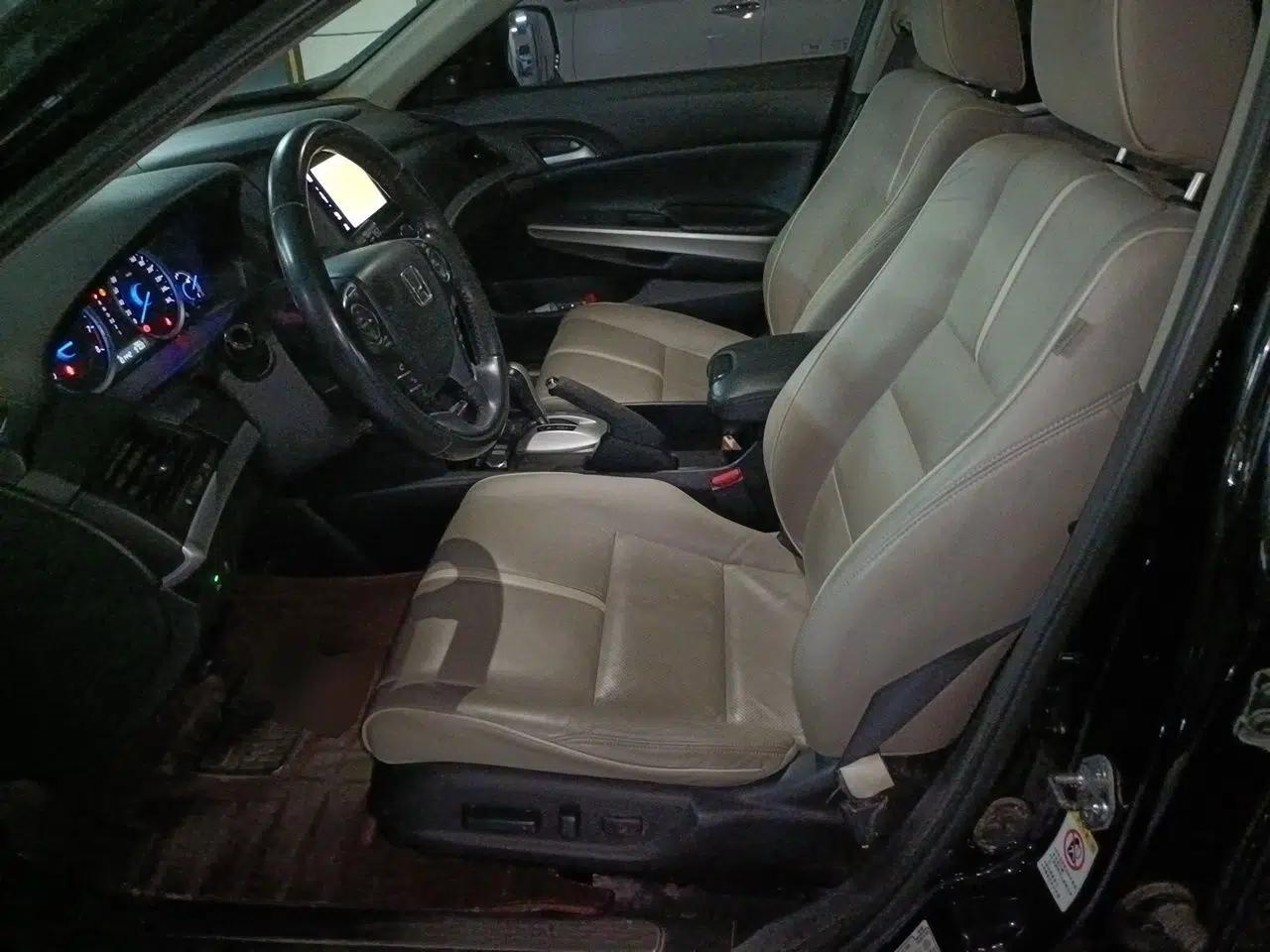 Honda Crosstour 2014 2.4L Luxury Edition — миниатюра 16