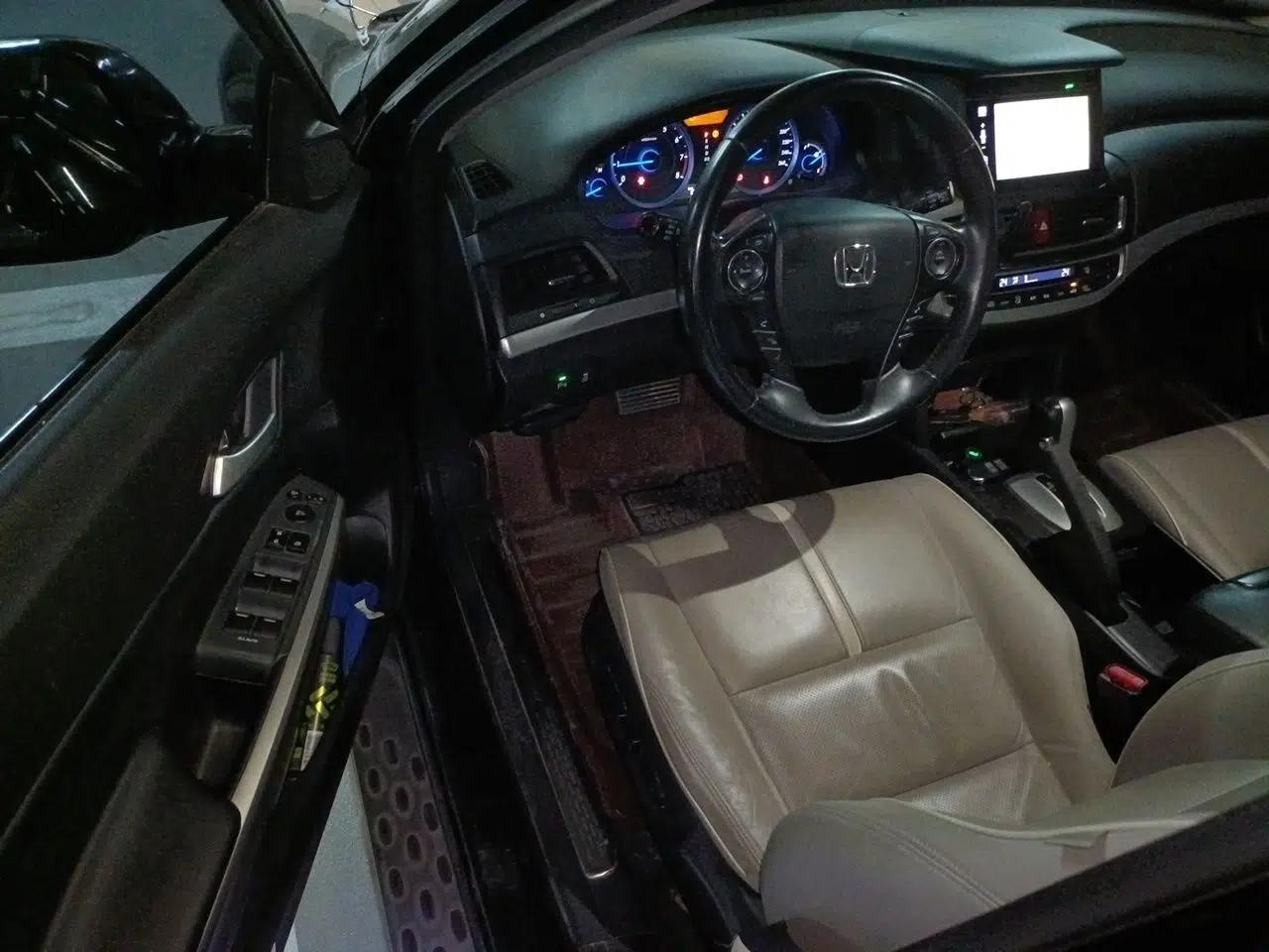 Honda Crosstour 2014 2.4L Luxury Edition — миниатюра 17