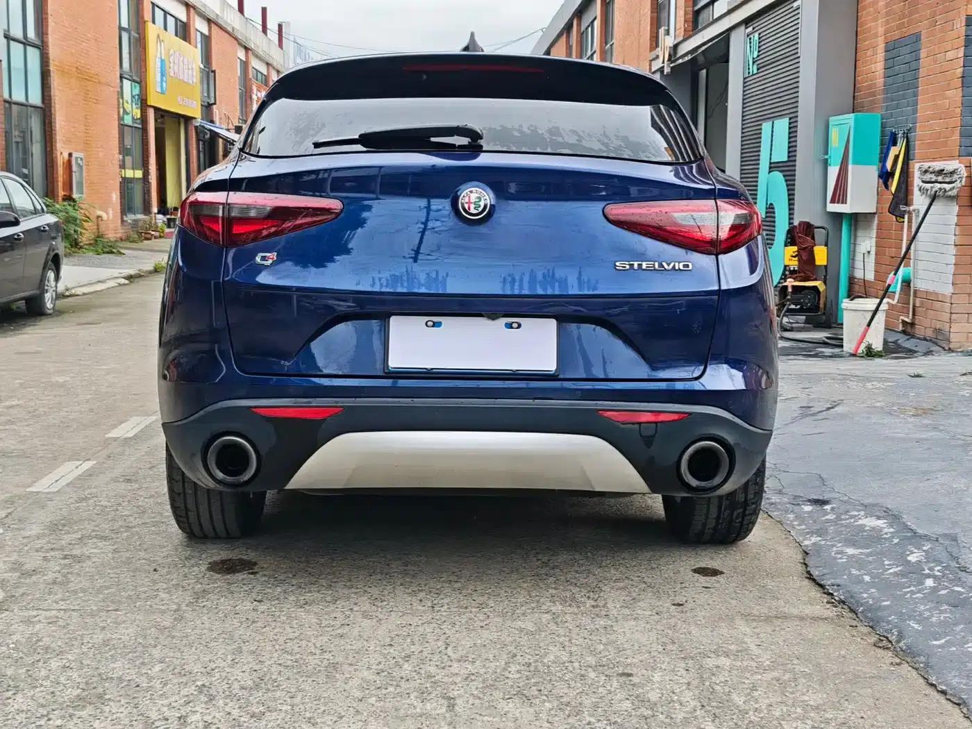 2017 Stelvio 2.0T 200HP Elite Edition — миниатюра 4