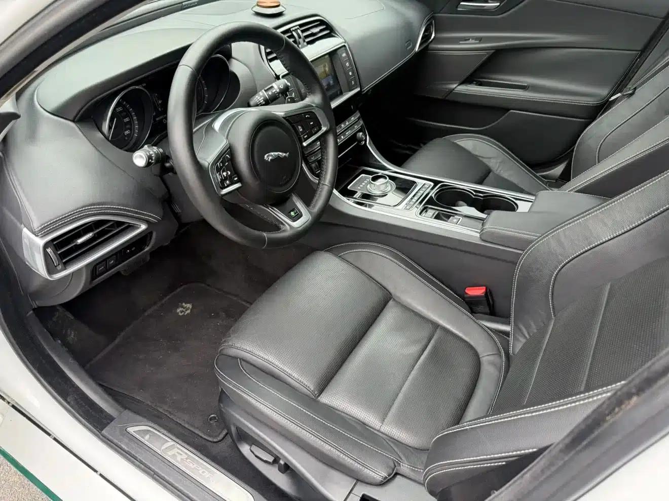 2017 Stelvio 2.0T 280HP Luxury Edition — миниатюра 14
