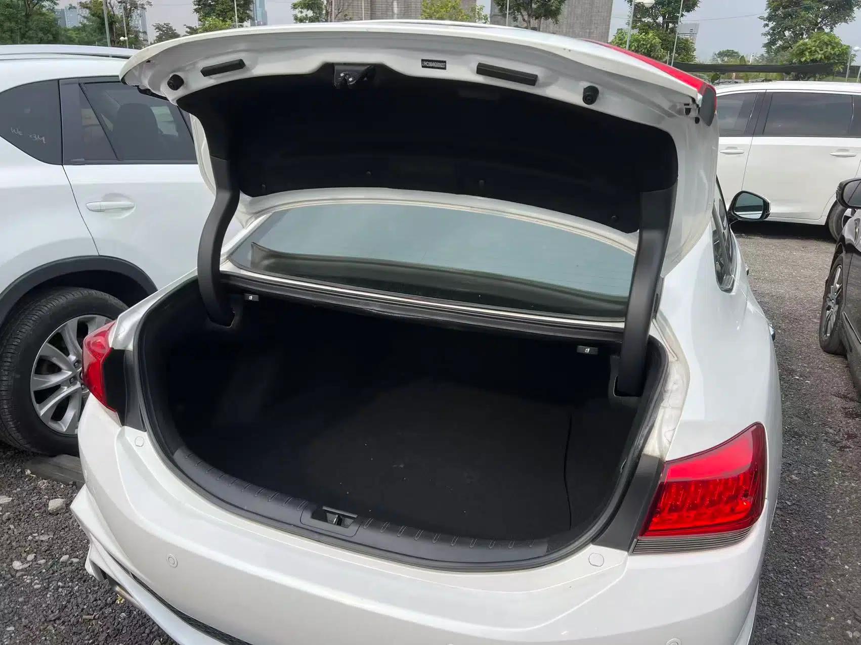 Honda Spirior 2015 2.4L Prestige Edition — миниатюра 22