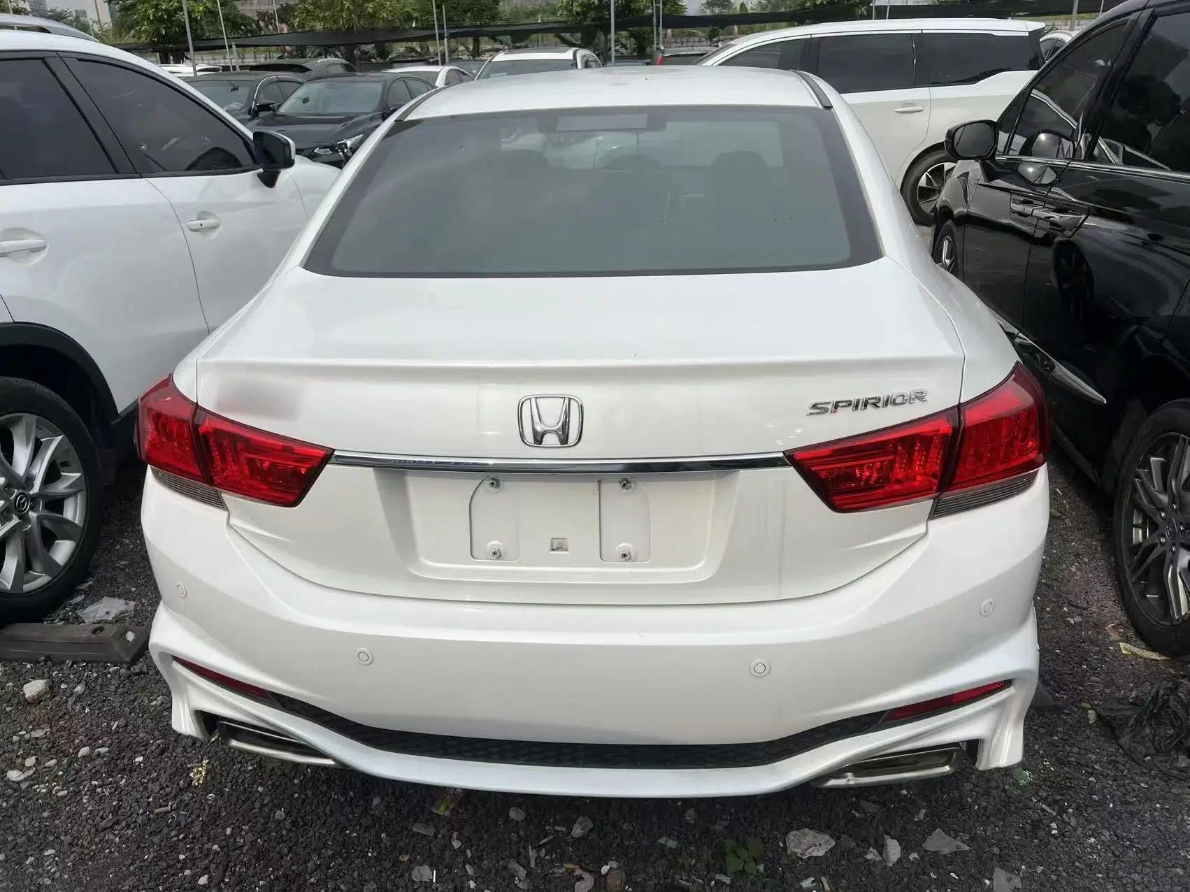 Honda Spirior 2015 2.4L Prestige Edition — миниатюра 5