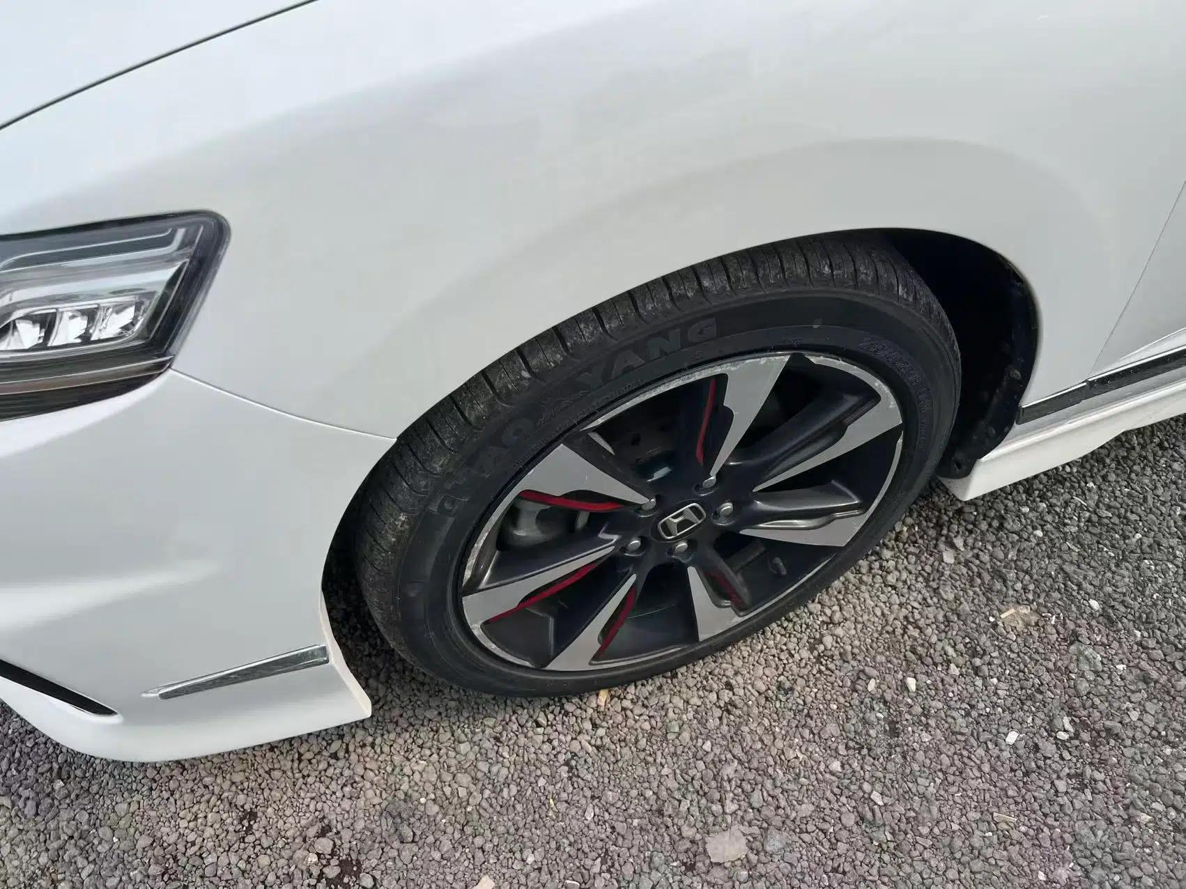Honda Spirior 2015 2.4L Prestige Edition — миниатюра 8
