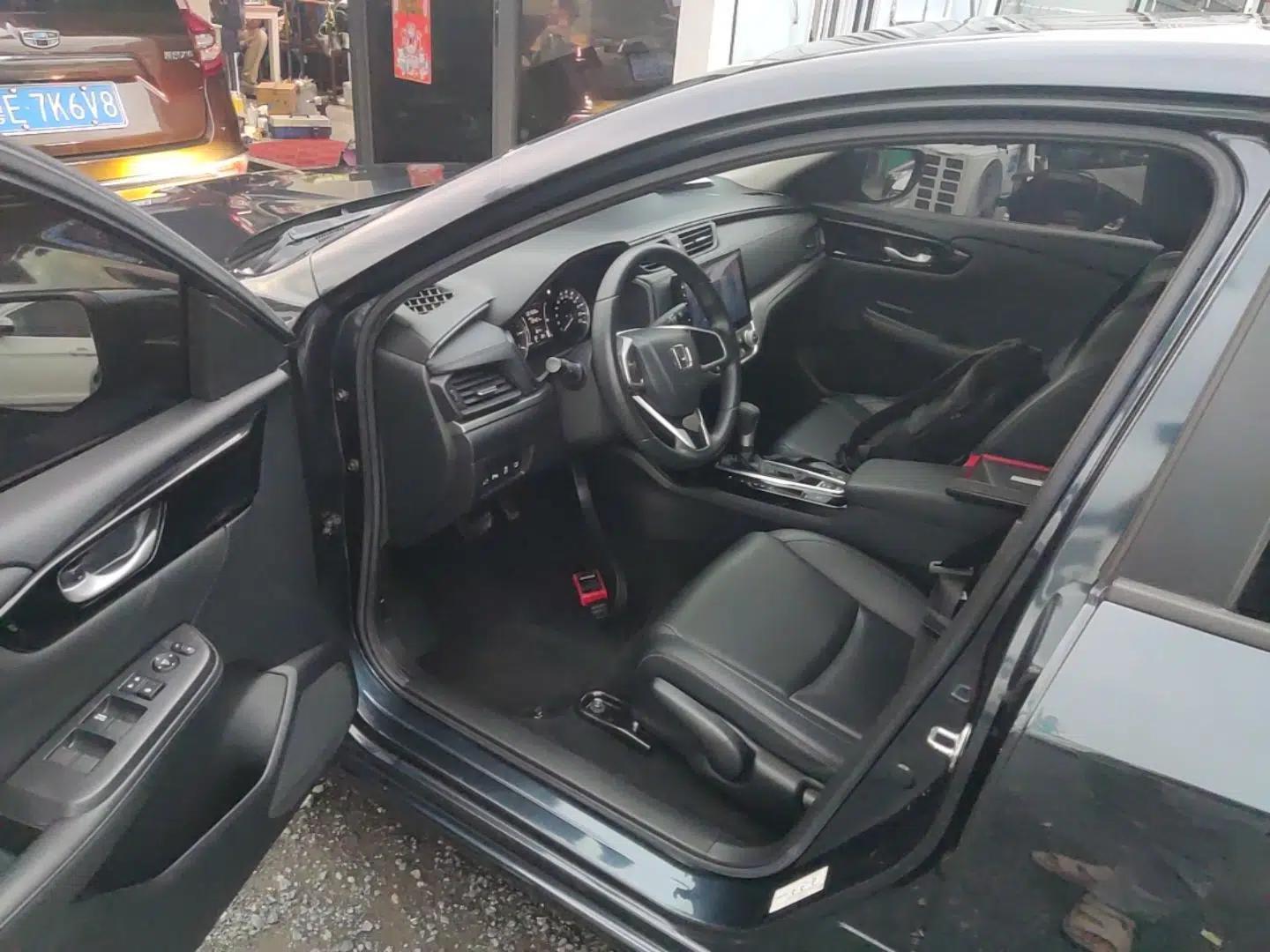 Honda Envix 2019 180TURBO CVT Enjoyment Edition China VI — миниатюра 19