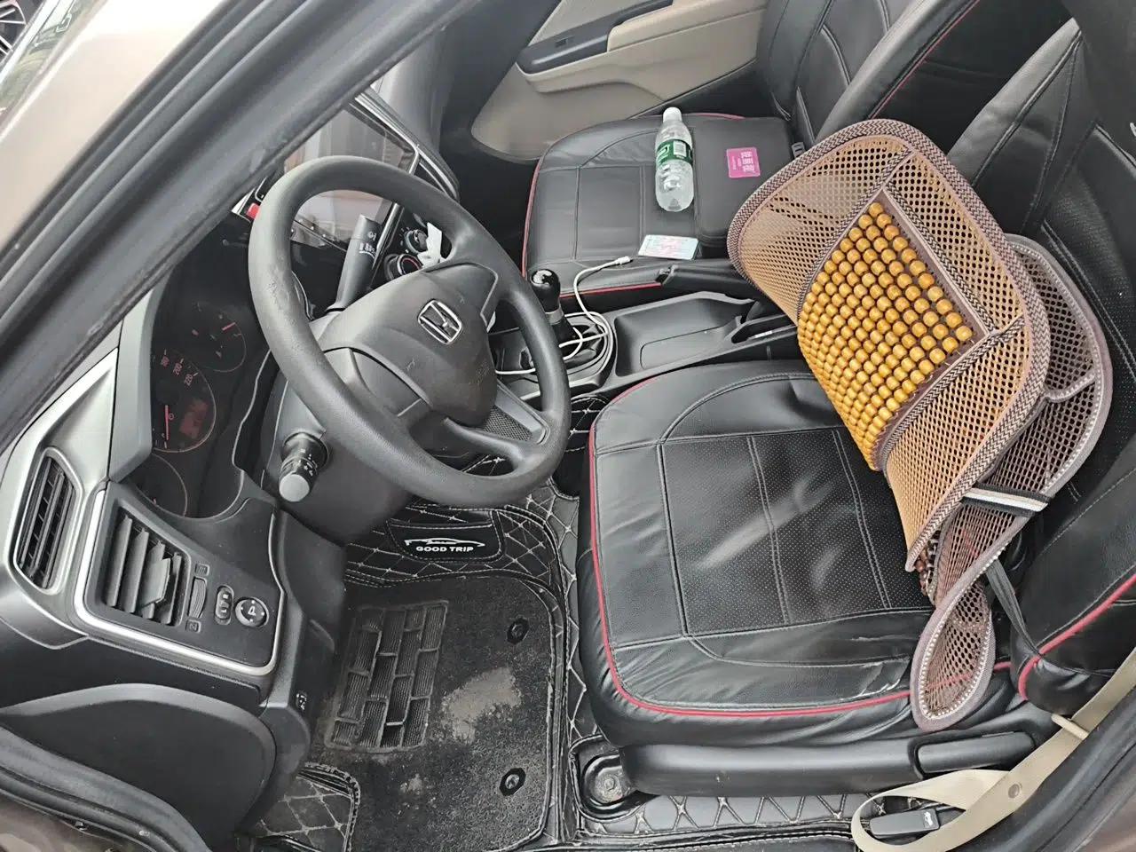 Honda Greiz 2016 1.5L Manual Classic Edition — миниатюра 16