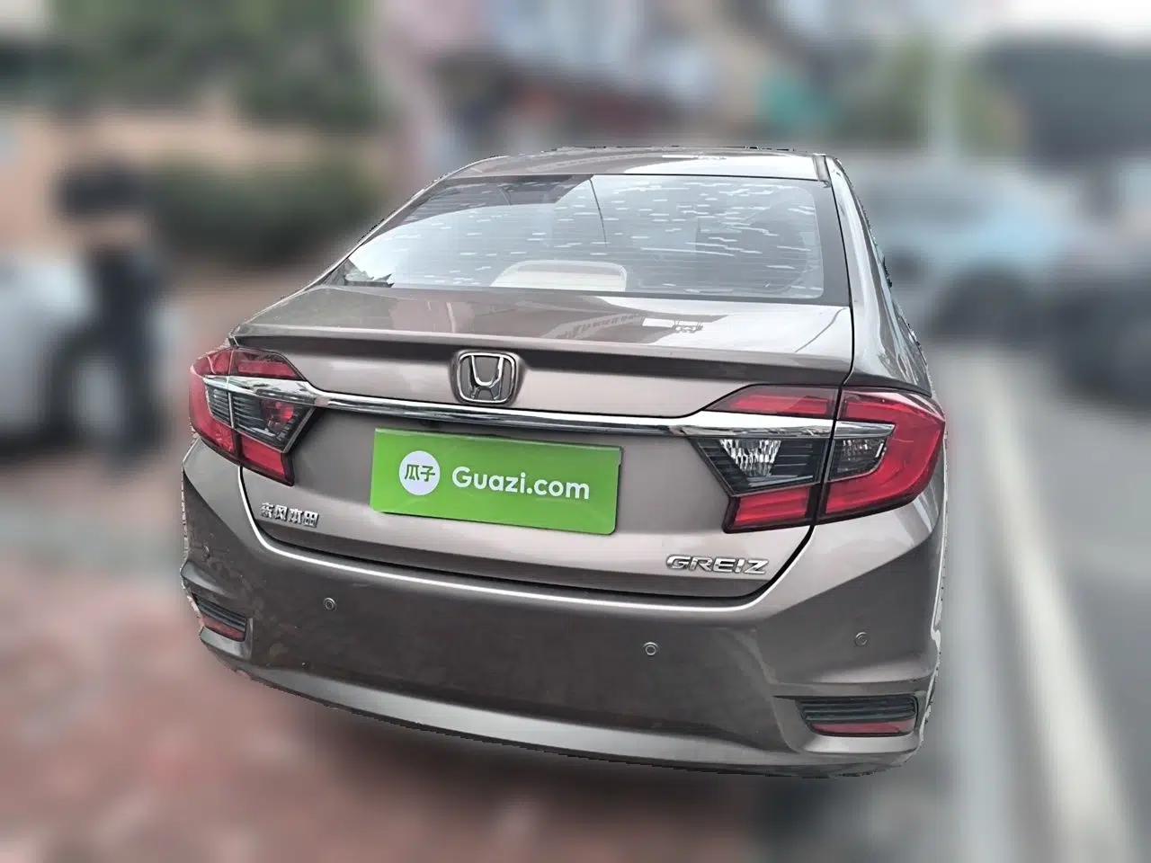 Honda Greiz 2016 1.5L Manual Classic Edition — миниатюра 5