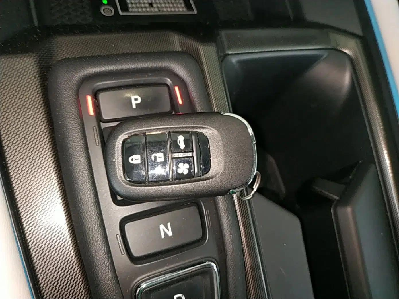 Honda Accord New Energy 2023 2.0L ePHEV Flagship Edition — миниатюра 22