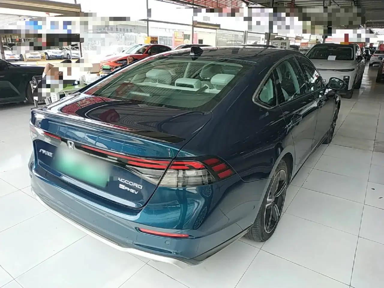 Honda Accord New Energy 2023 2.0L ePHEV Flagship Edition — миниатюра 4