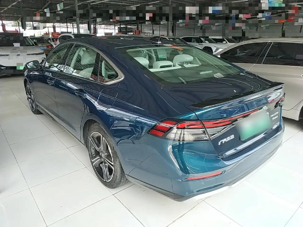 Honda Accord New Energy 2023 2.0L ePHEV Flagship Edition — миниатюра 7