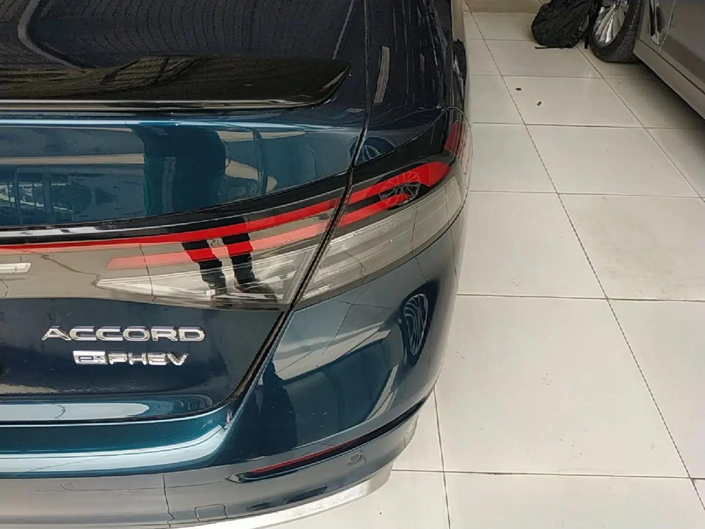 Honda Accord New Energy 2023 2.0L ePHEV Flagship Edition — миниатюра 8