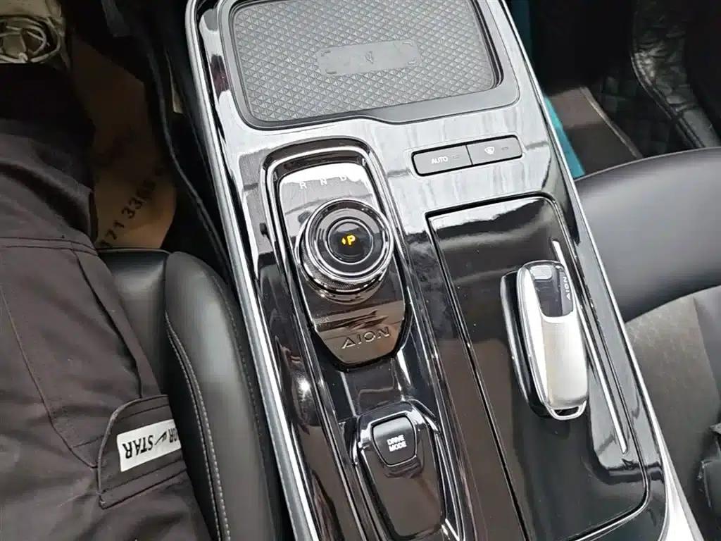 AION S Plus 2021 Model 80km Extended Range — миниатюра 14