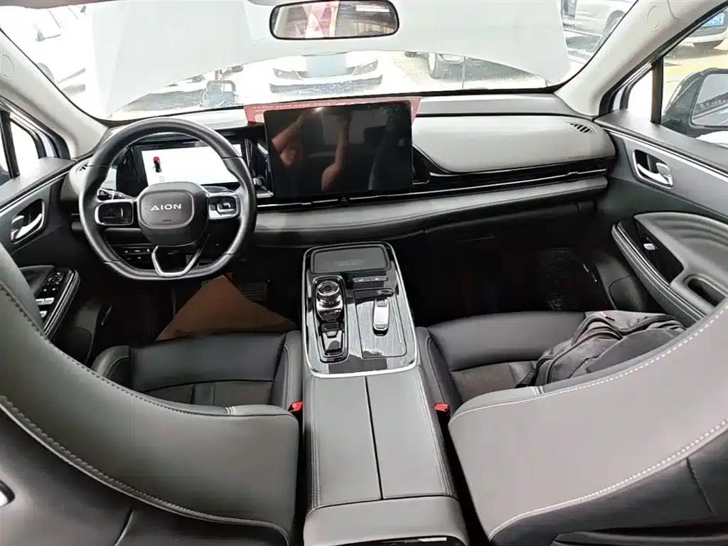 AION S Plus 2021 Model 80km Extended Range — миниатюра 10