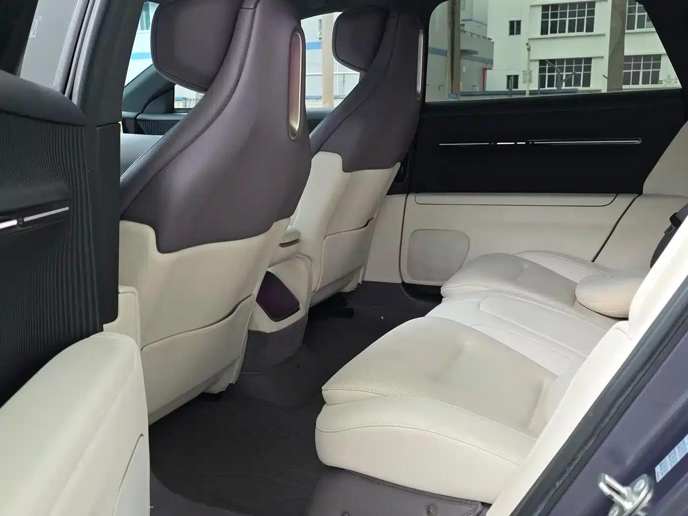 Avita 12 2023 700 Triple Laser Rear-Wheel Drive Luxury Edition — миниатюра 11