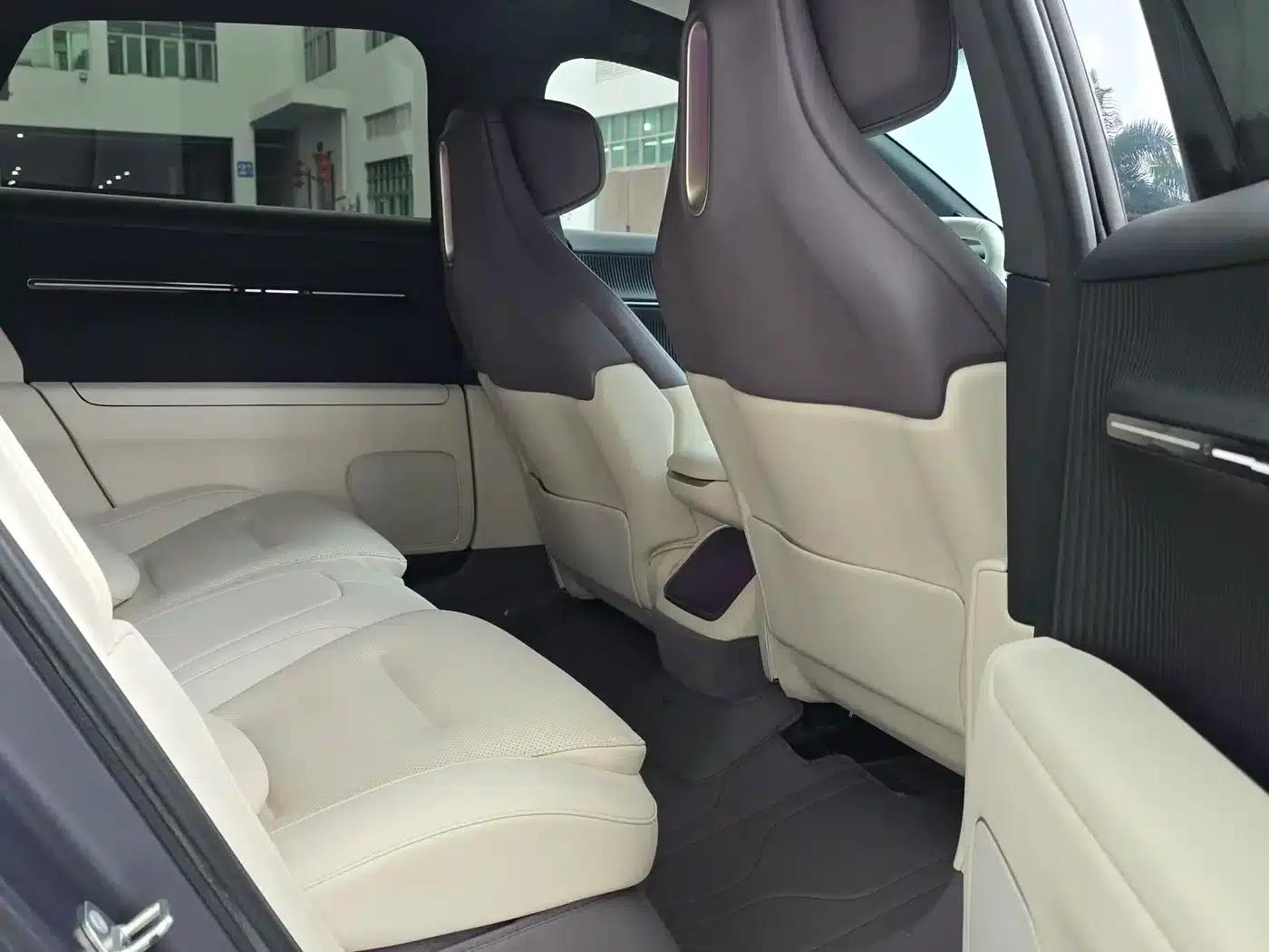 Avita 12 2023 700 Triple Laser Rear-Wheel Drive Luxury Edition — миниатюра 12