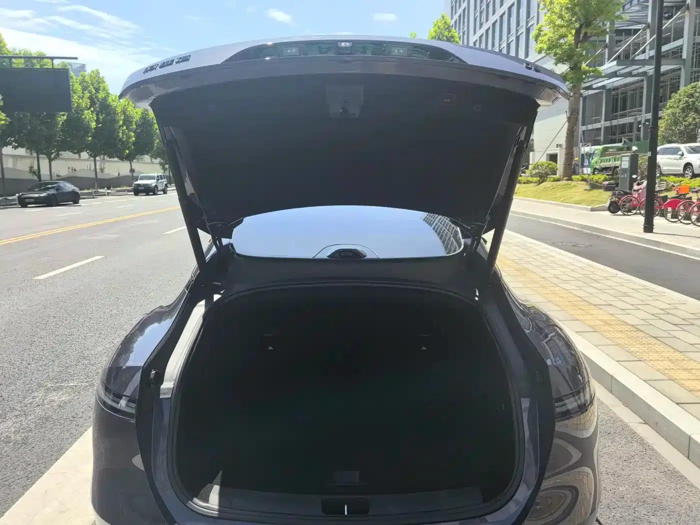 Avita 06 2025 Ultra All-Electric Edition — миниатюра 8