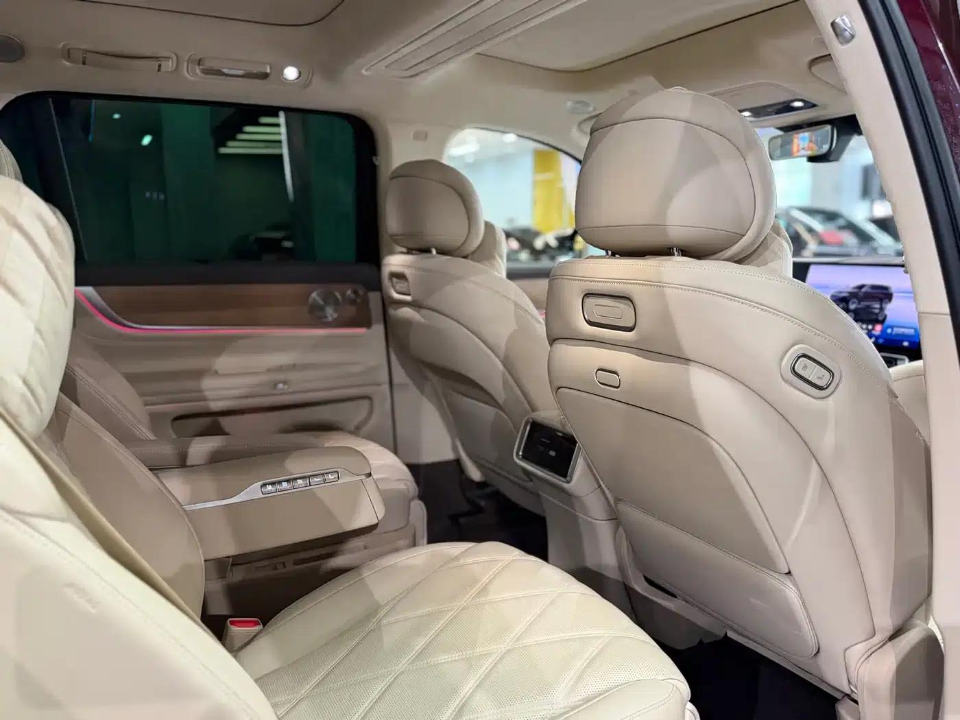 Wenjie M9 2025 Ultra Extended Range Edition 52kWh 6-Seat Version (192-line LiDAR) — миниатюра 12