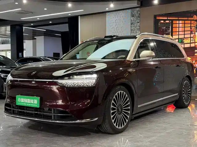 Wenjie M9 2025 Ultra Extended Range Edition 52kWh 6-Seat Version (192-line LiDAR)