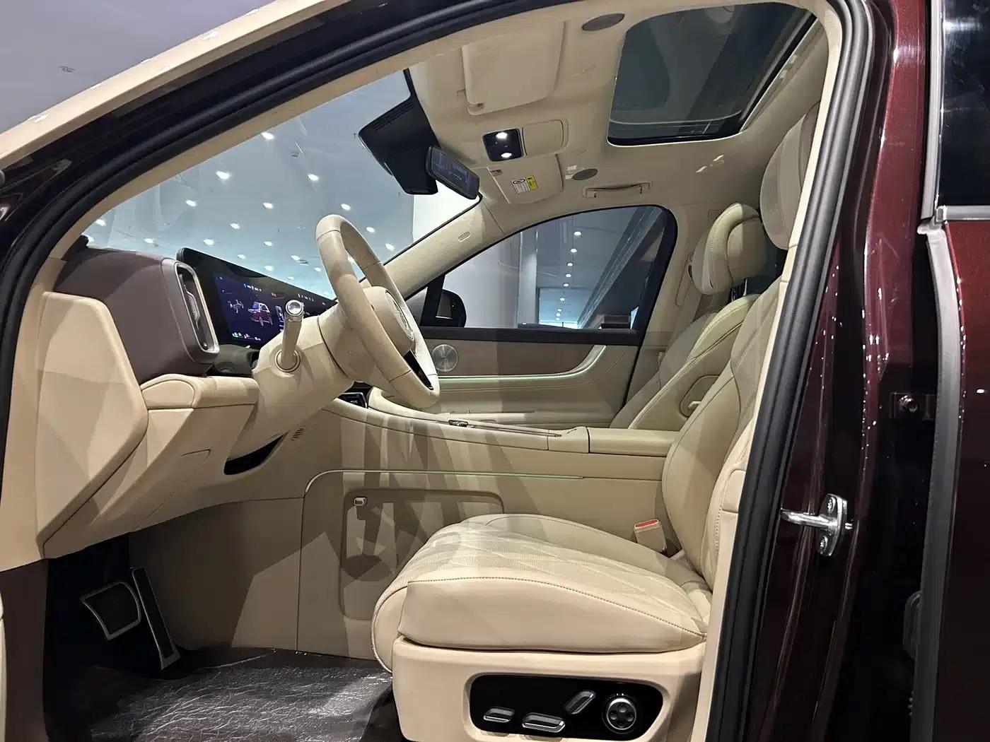 Wenjie M9 2025 Ultra Extended Range Edition (52kWh, 6-seater, 192-line LiDAR) — миниатюра 6