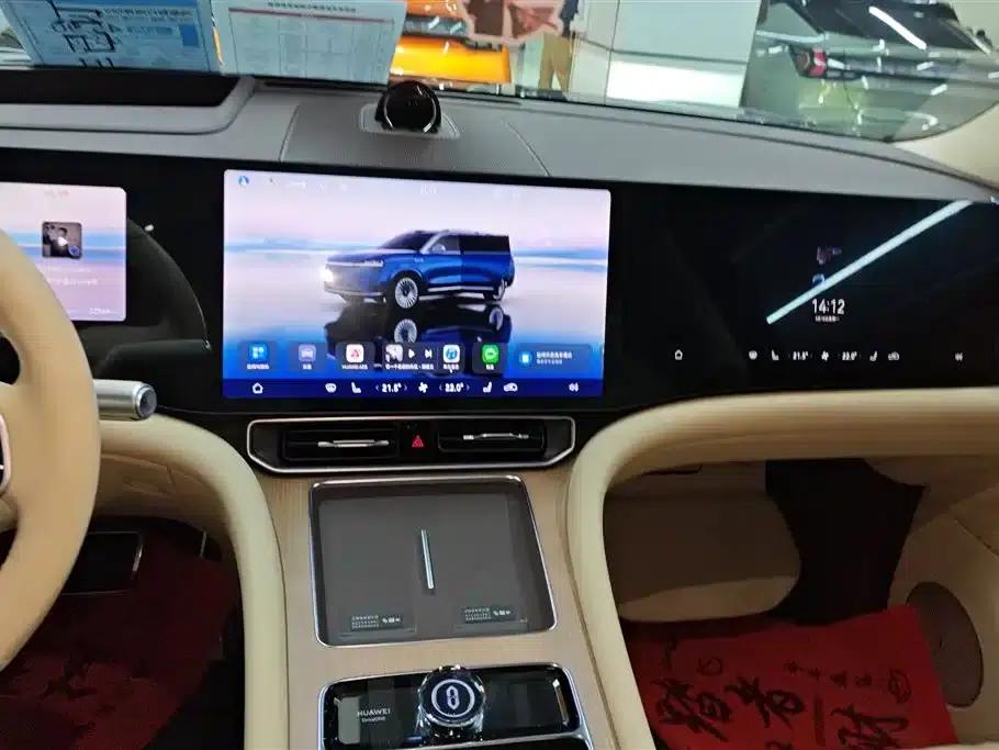 Wenjie M9 2025 Ultra Extended Range Edition 52kWh 6-Seat Version (192-line LiDAR) — миниатюра 13