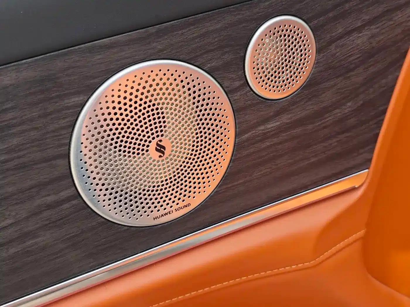 Wenjie M9 2024 Range Extended Ultra Edition 42kWh 6-Seater — миниатюра 5