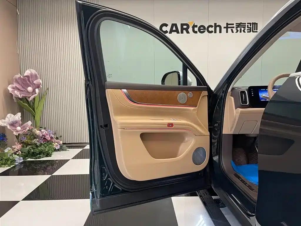 Wenjie M9 2024 Range Extended Ultra Edition 52kWh 5-Seater — миниатюра 23