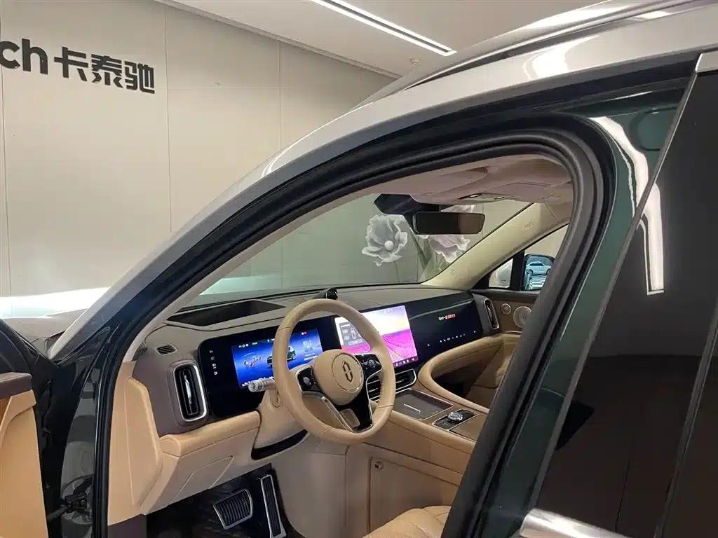Wenjie M9 2024 Range Extended Ultra Edition 52kWh 5-Seater — миниатюра 24