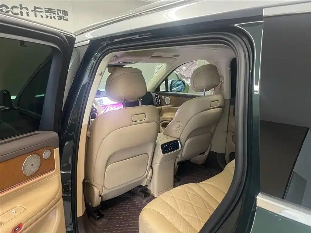Wenjie M9 2024 Range Extended Ultra Edition 52kWh 5-Seater — миниатюра 26