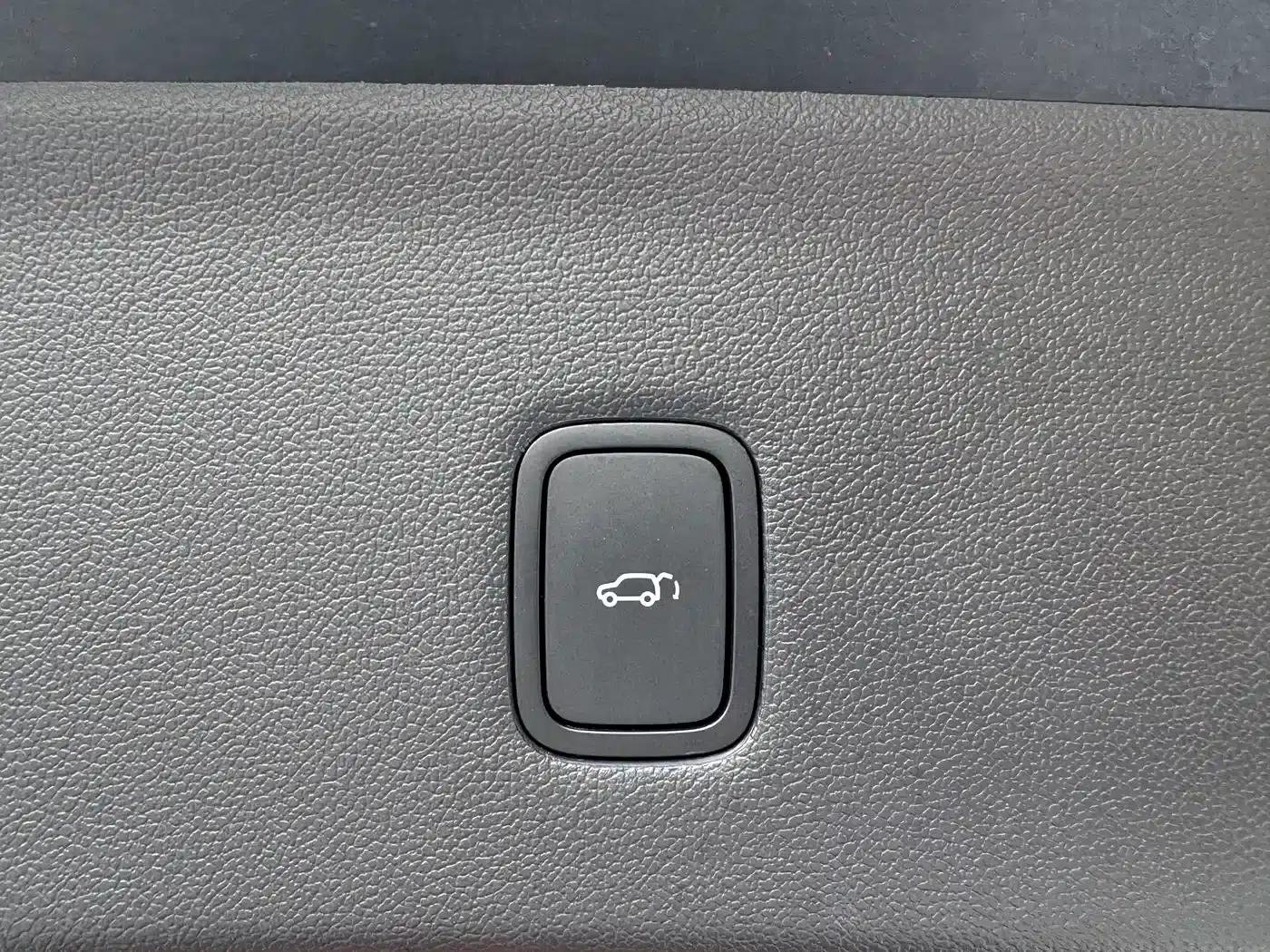 Wenjie M9 2024 Range Extended Ultra Edition 52kWh 6-Seater — миниатюра 29