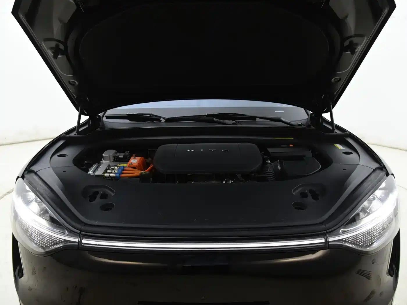 Wenjie M9 2024 Range Extended Ultra Edition 52kWh 6-Seater — миниатюра 7