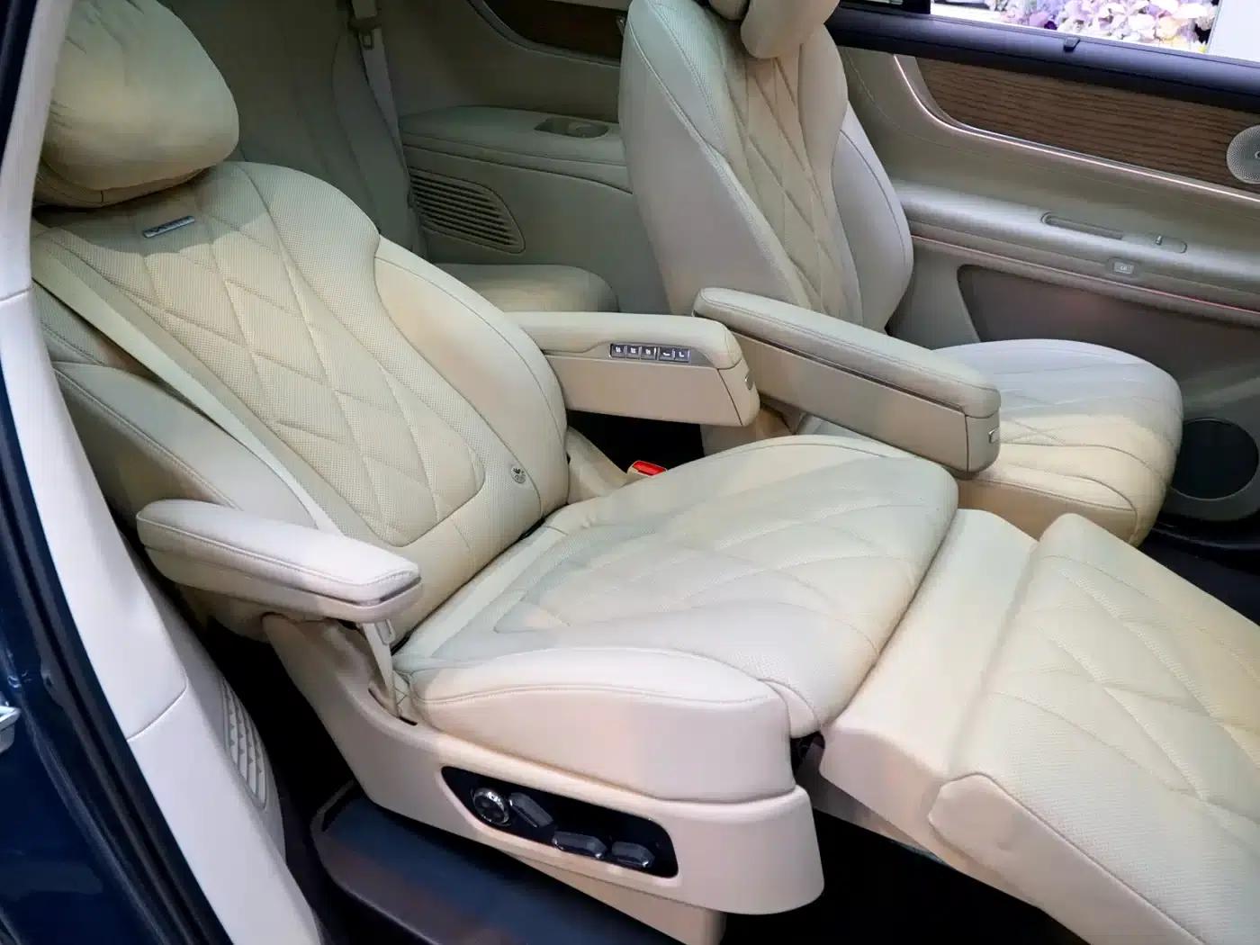 Wenjie M9 2024 Range Extended Ultra Edition 42kWh 6-Seater — миниатюра 11