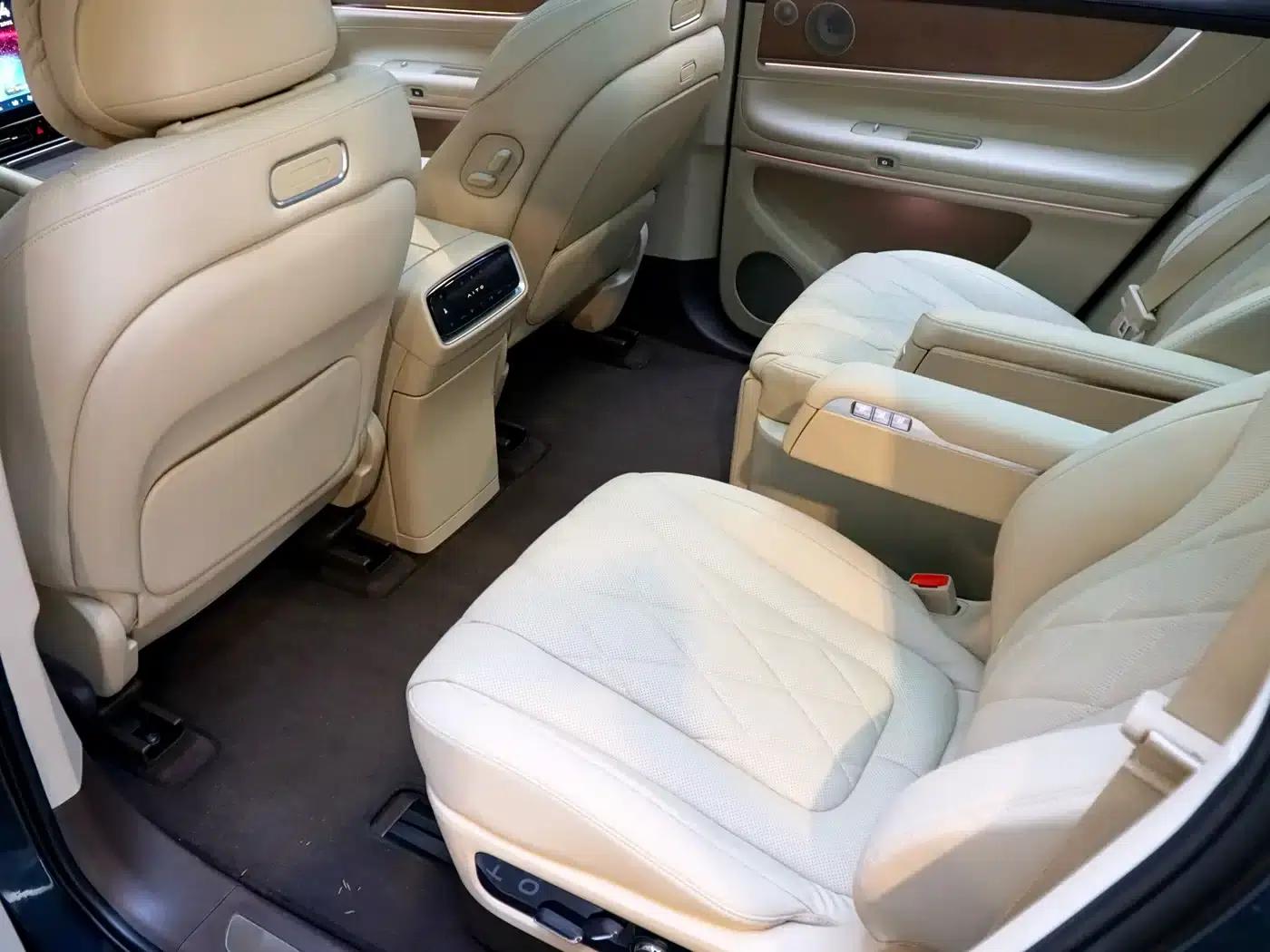 Wenjie M9 2024 Range Extended Ultra Edition 42kWh 6-Seater — миниатюра 5
