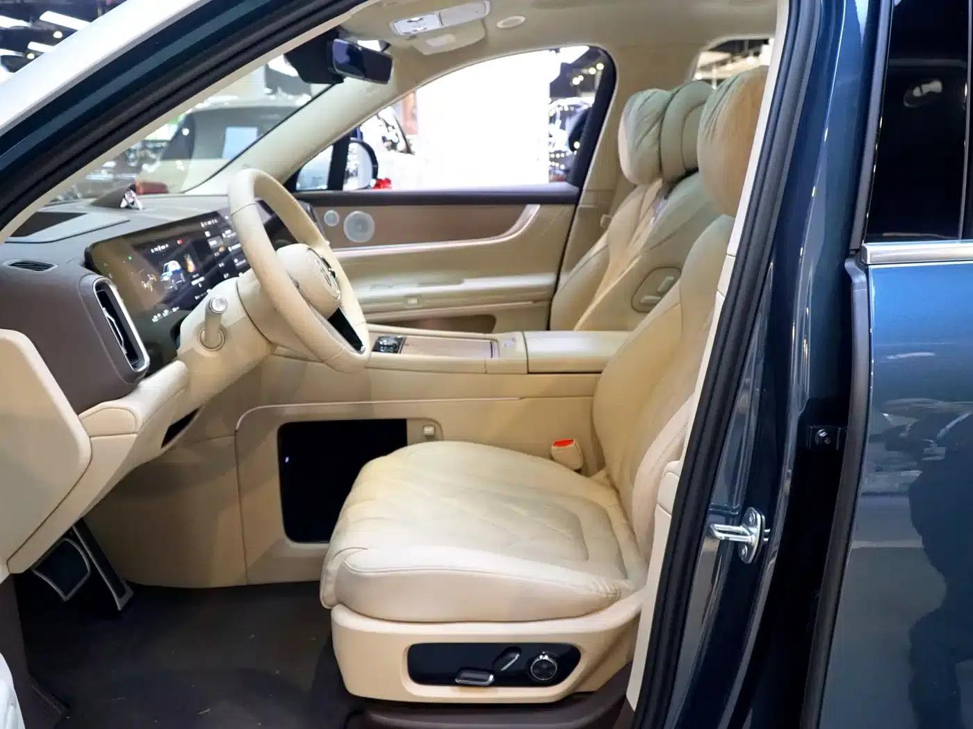 Wenjie M9 2024 Range Extended Ultra Edition 42kWh 6-Seater — миниатюра 8