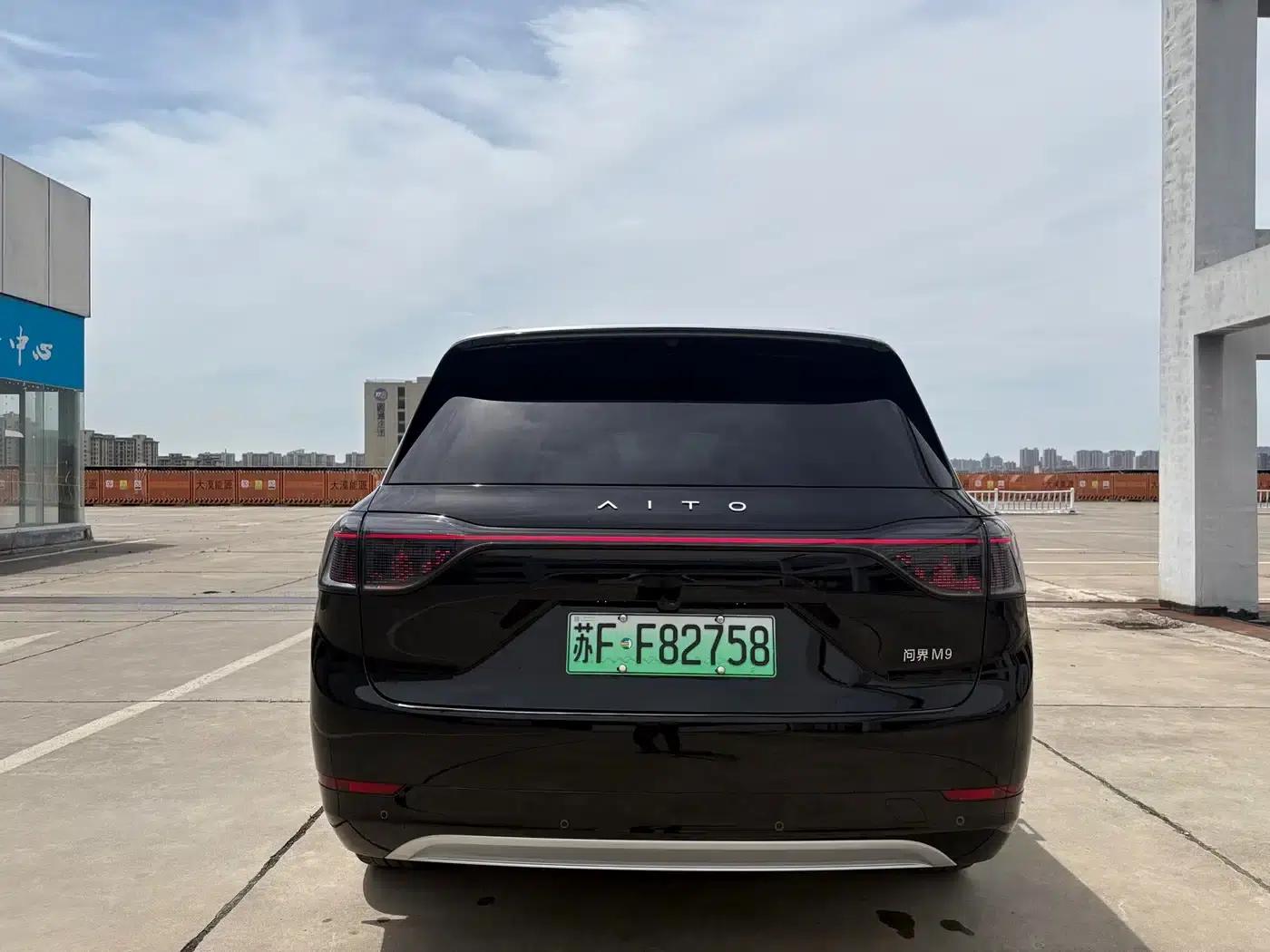 Wenjie M9 2024 Range Extended Max Edition 42kWh 6-Seater — миниатюра 5