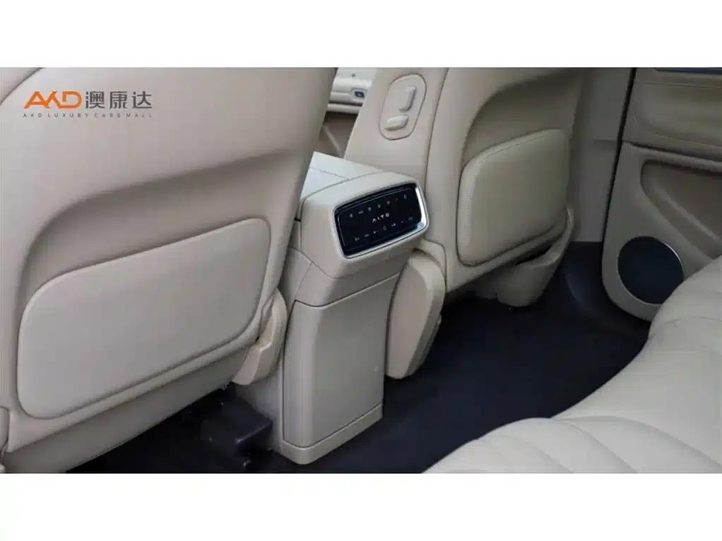Wenjie M9/1.5T/2024/Range Extended Ultra Edition 52kWh 5-Seater — миниатюра 9