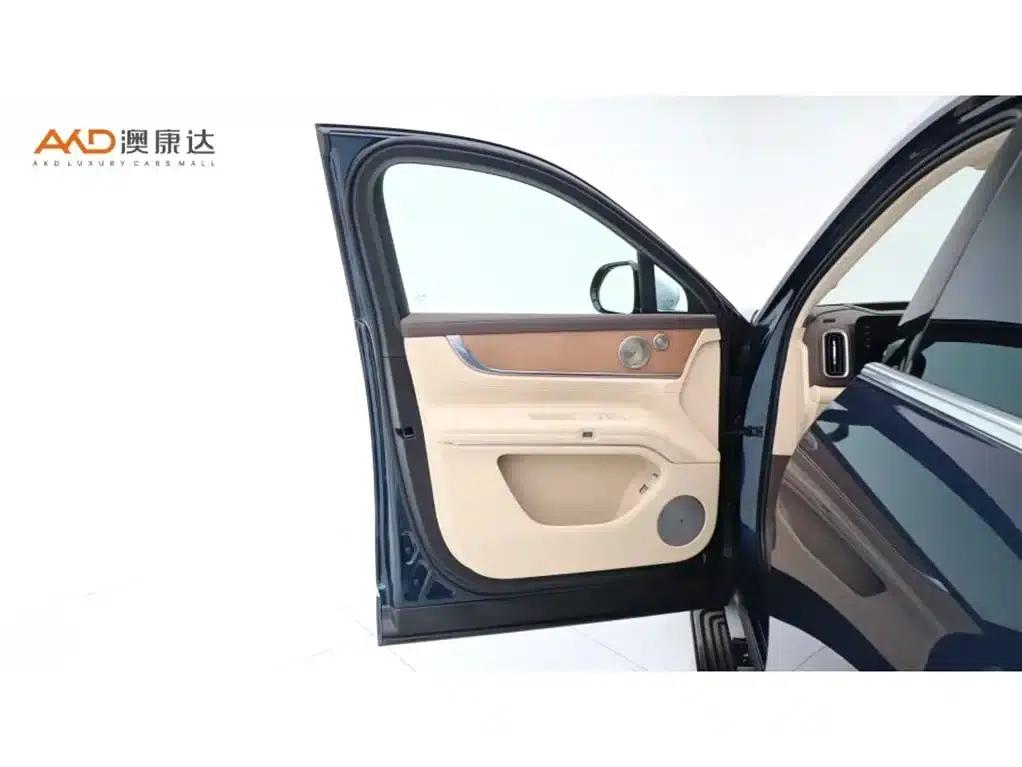 Wenjie M9/1.5T/2025/Range Extended Ultra Edition 52kWh 6-Seater — миниатюра 11