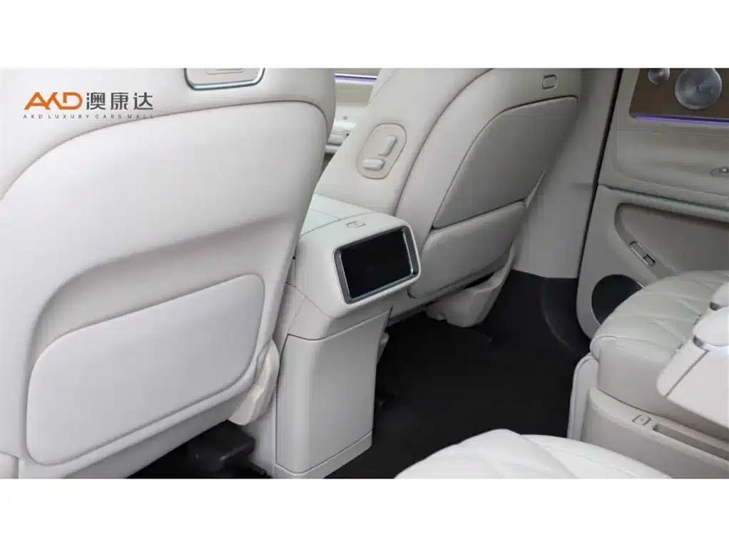 Wenjie M9/1.5T/2025/Range Extended Ultra Edition 52kWh 6-Seater — миниатюра 10
