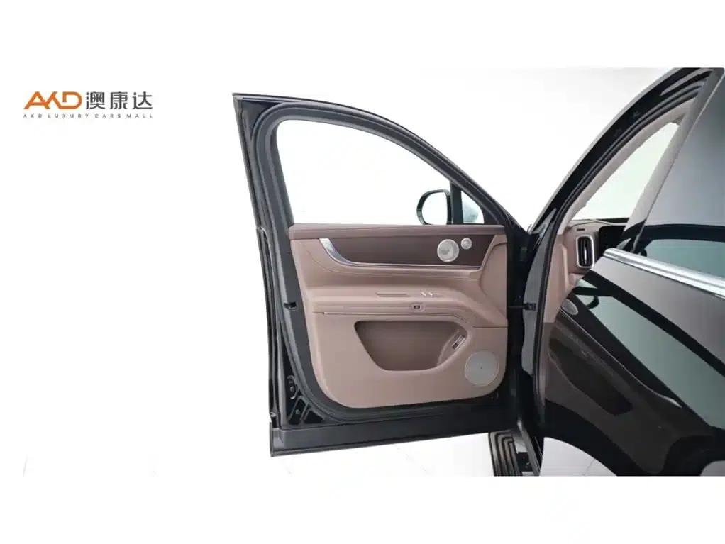 Wenjie M9/1.5T/2025/Range Extended Ultra Edition 52kWh 6-Seater — миниатюра 11