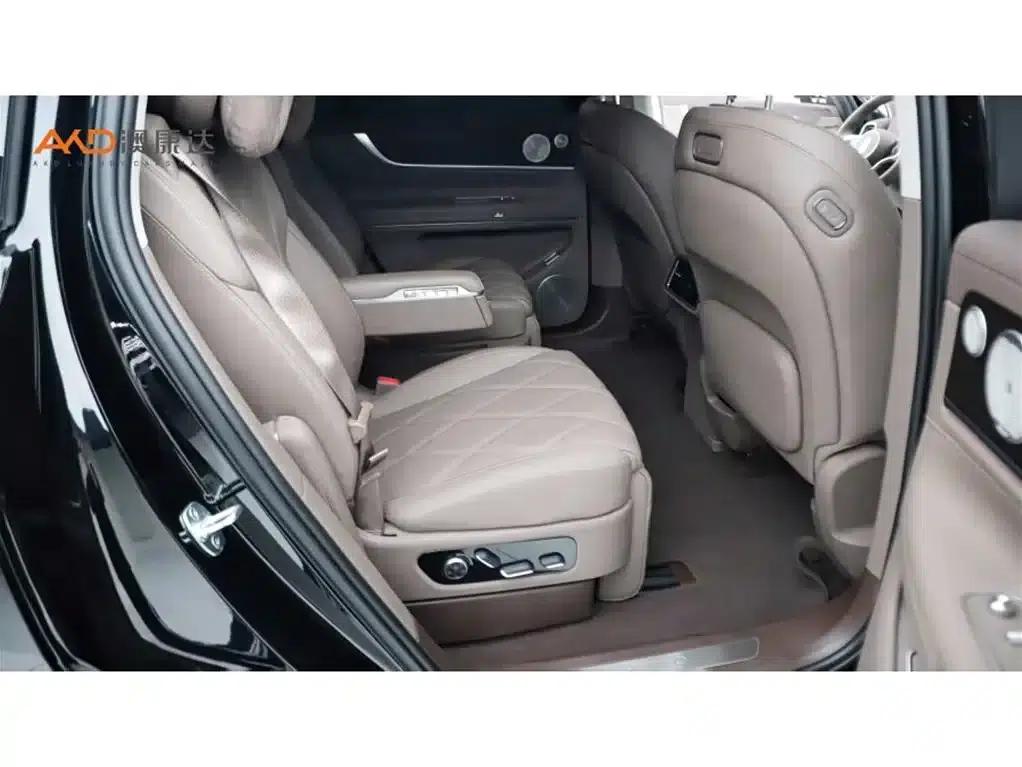 Wenjie M9/1.5T/2025/Range Extended Ultra Edition 52kWh 6-Seater — миниатюра 8