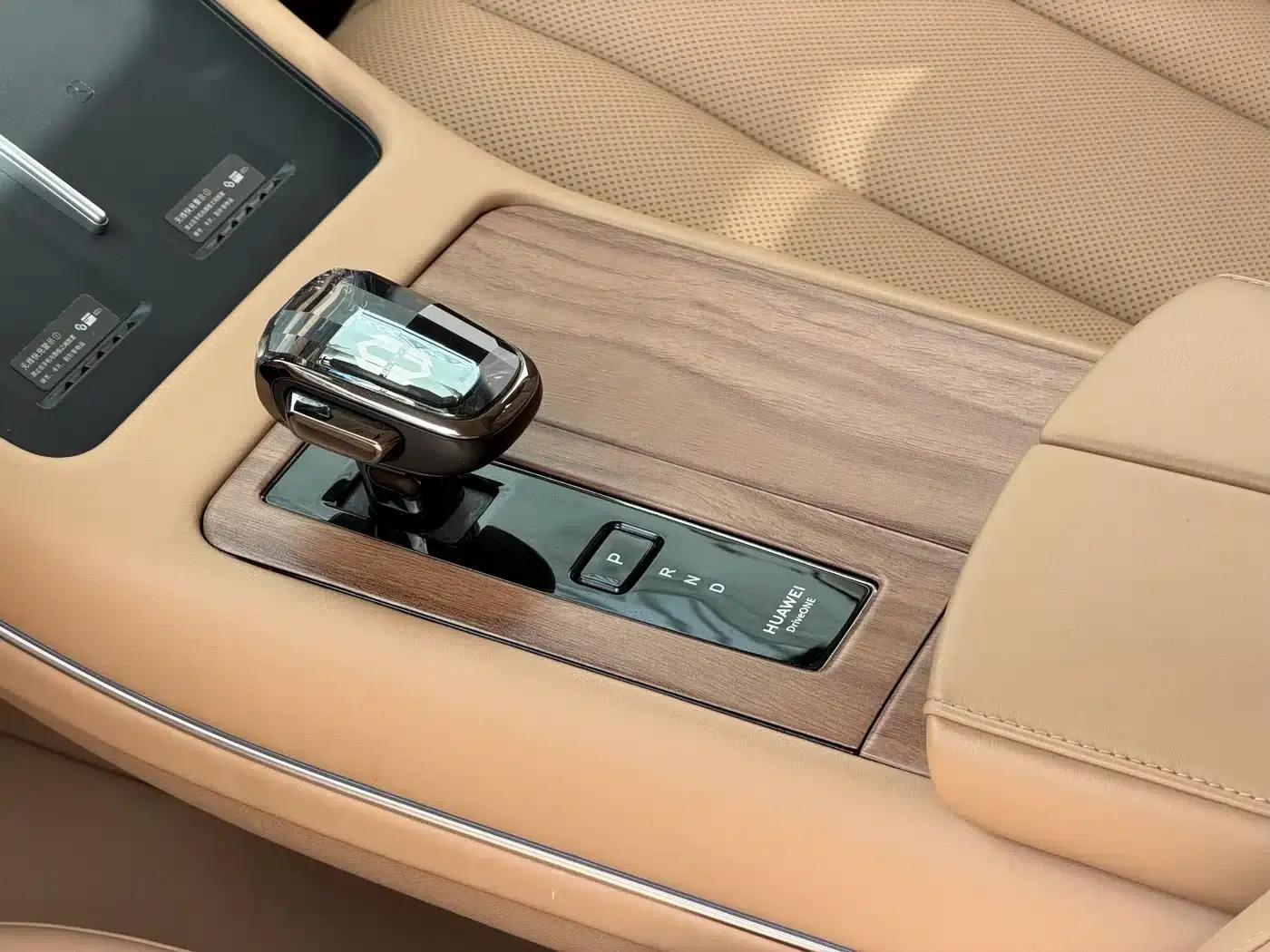 Wenjie M7 2024 1.5T Intelligent Driving 4WD Ultra Edition 5-seater — миниатюра 8