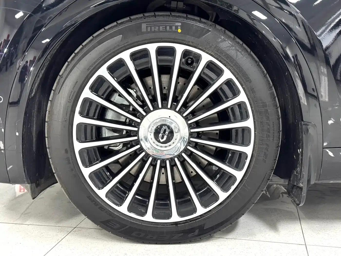 Wenjie M7 2026 Extended Range Max 4WD 5-Seater (192-line LiDAR) — миниатюра 7