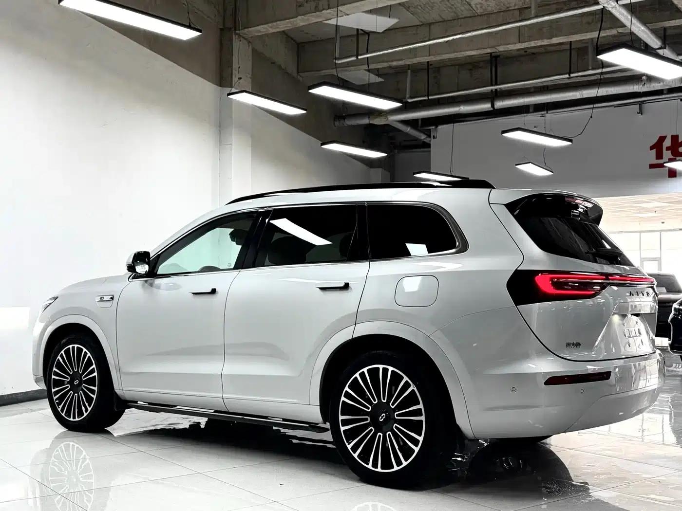 Wenjie M7 2024 1.5T Intelligent Driving 4WD Max Edition 6-seater — миниатюра 4