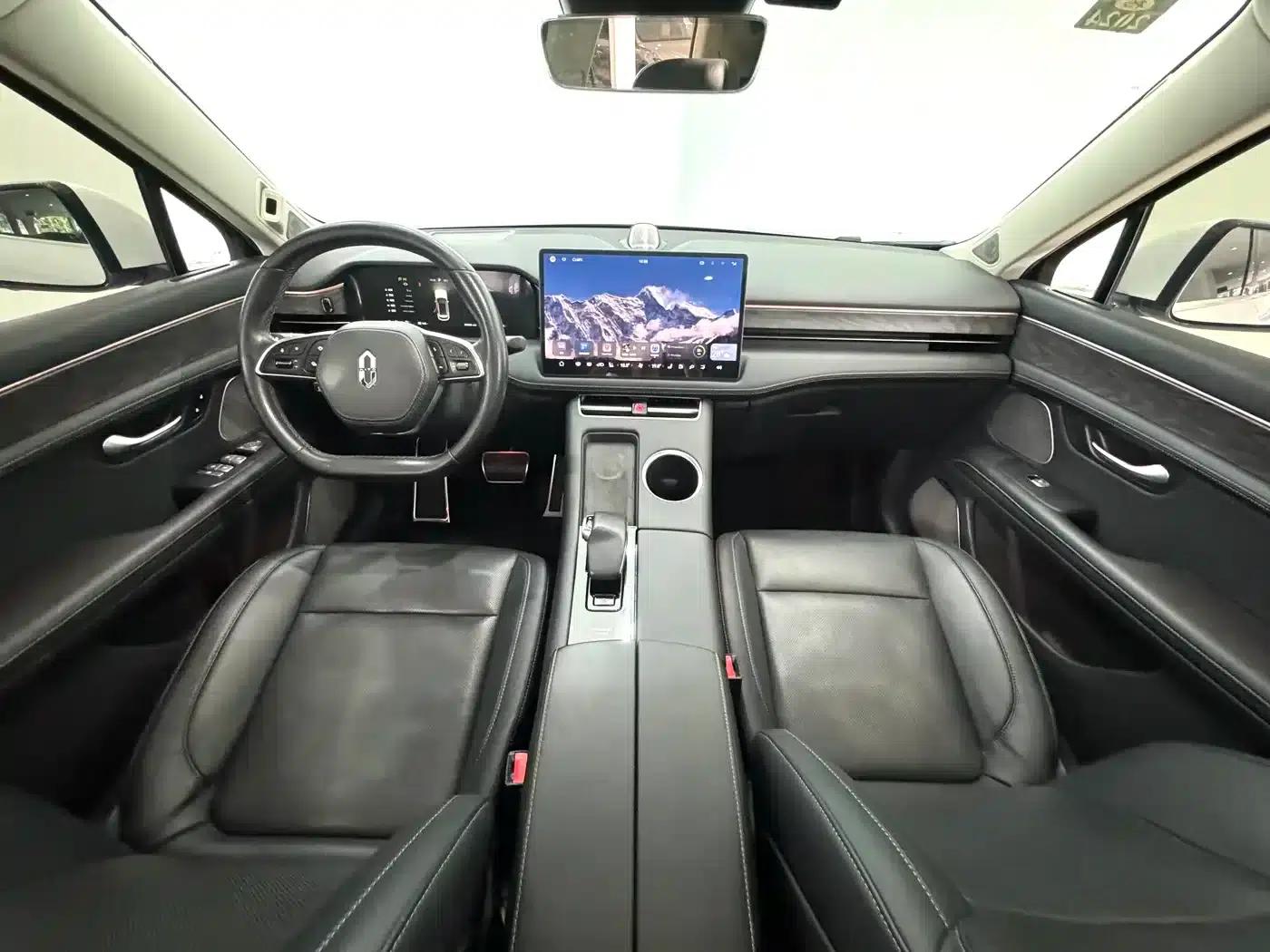 Wenjie M5 2022 Extended Range AWD Performance Edition — миниатюра 11