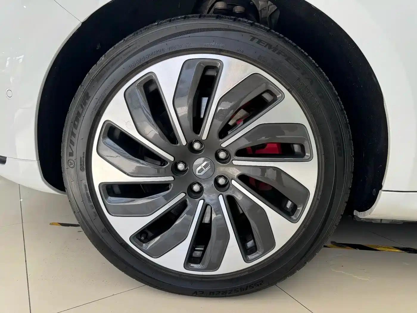 Wenjie M5 2022 Extended Range AWD Performance Edition — миниатюра 20