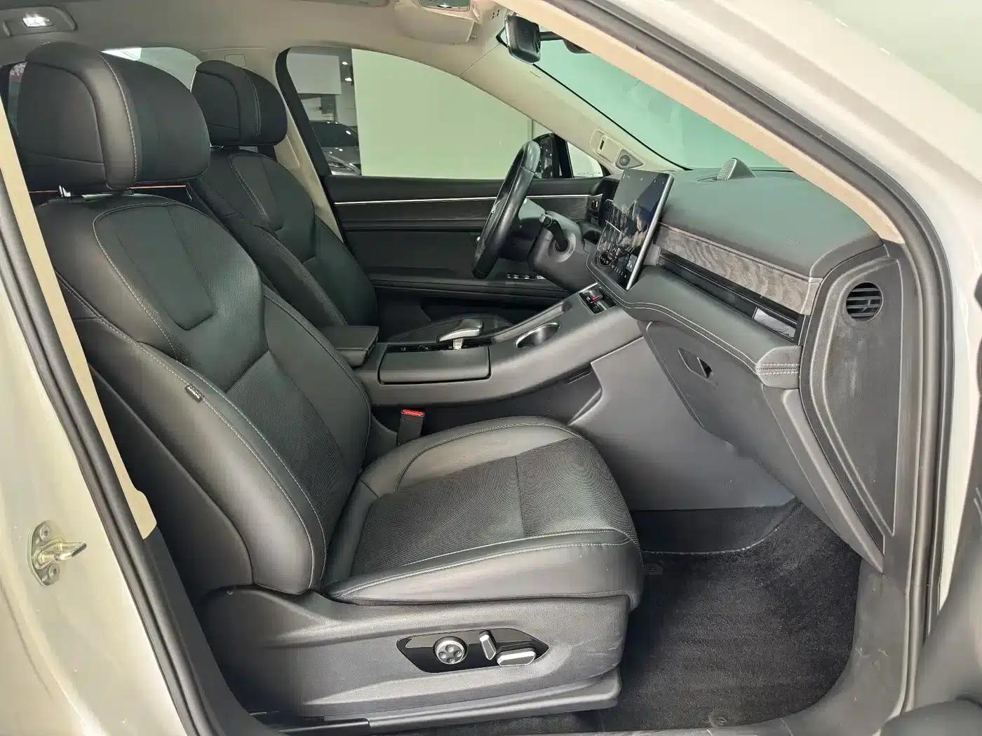 Wenjie M5 2022 Extended Range AWD Performance Edition — миниатюра 6