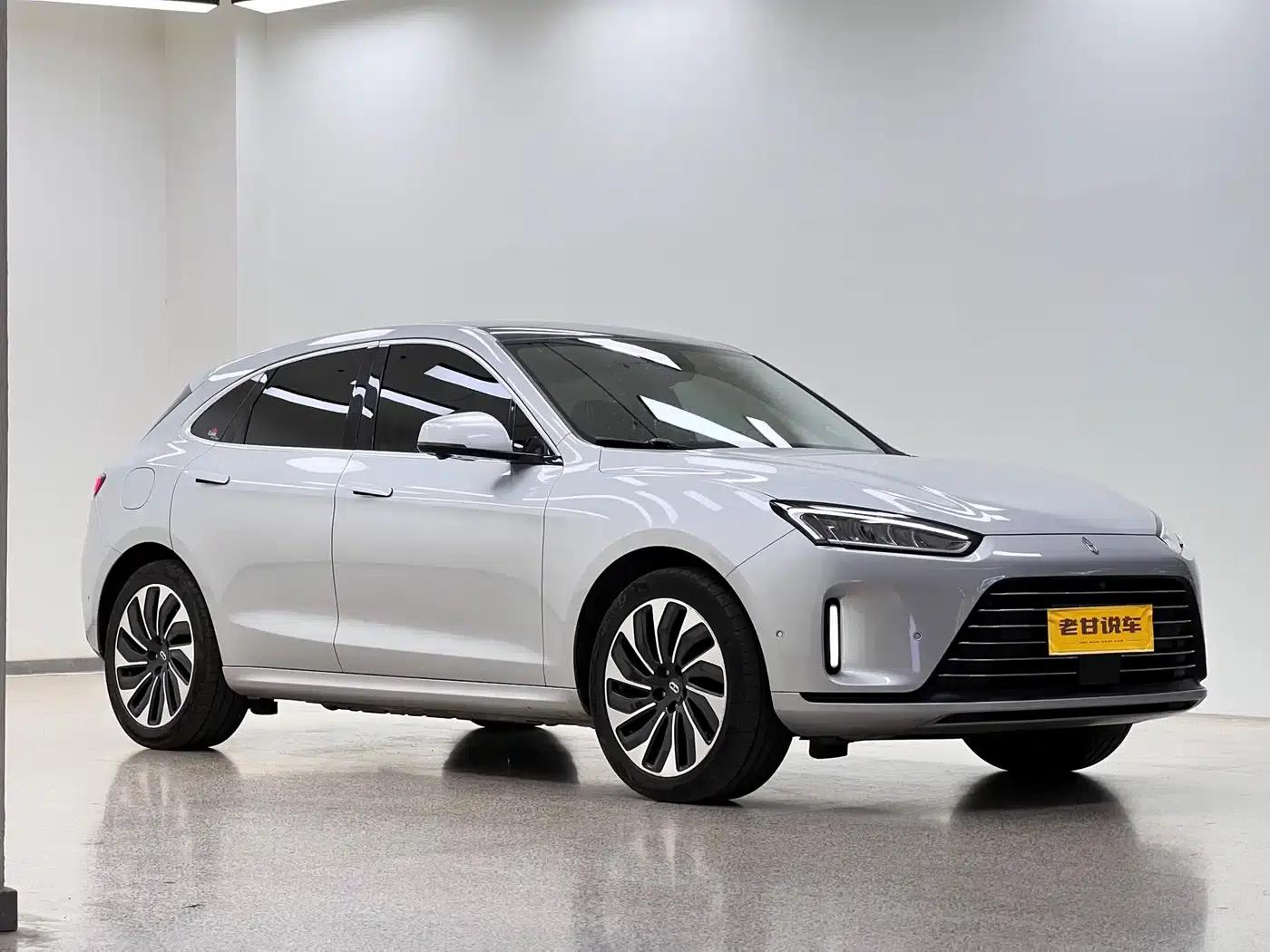 Wenjie M5 2022 Extended Range AWD Performance Edition — миниатюра 3