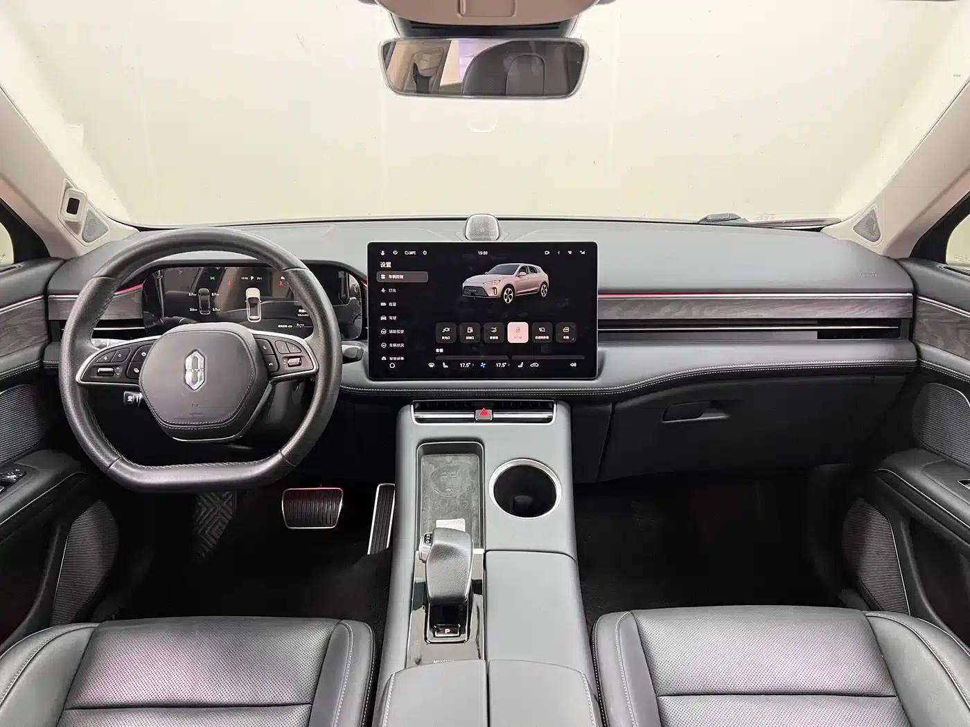 Wenjie M5 2022 Extended Range AWD Performance Edition — миниатюра 22
